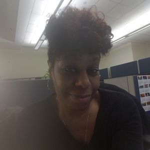 Meet your Posher, Monique